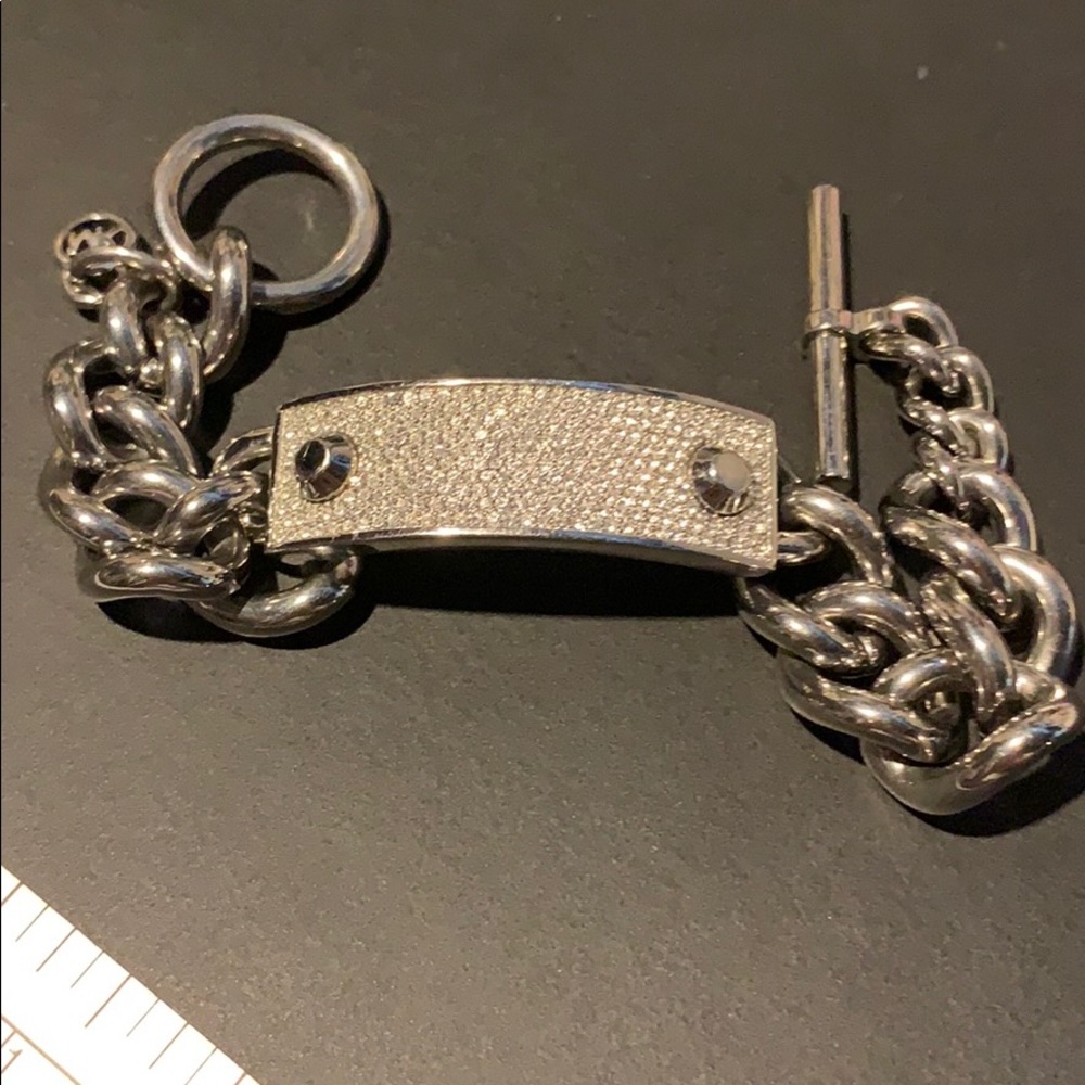 Michael Kors bracelet silver pave toggle logo MK - Picture 7 of 8